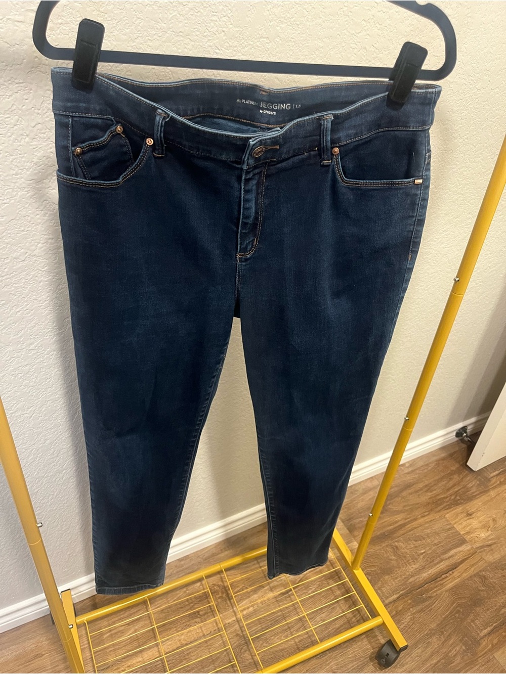 Chico’s Platinum Jegging Jeans – Size 1.5 – Dark Wash Stretch Denim